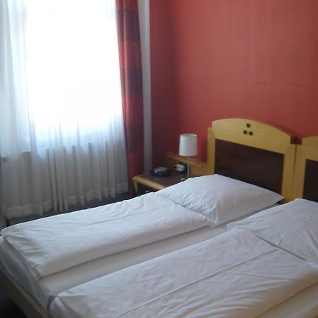 Zum Loewen Hotel Бад Хомбург фор дер Хьое Екстериор снимка