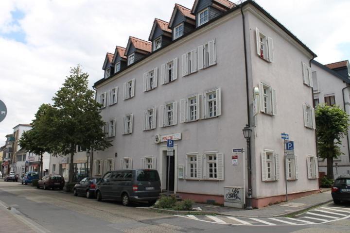 Zum Loewen Hotel Бад Хомбург фор дер Хьое Екстериор снимка